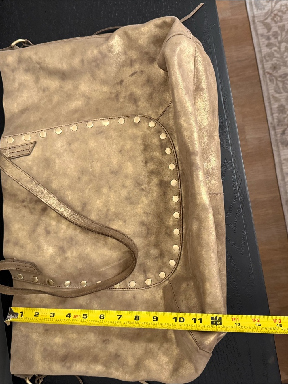 Hobo Metallic Shoulder Tote Bag - Picture 10 of 11